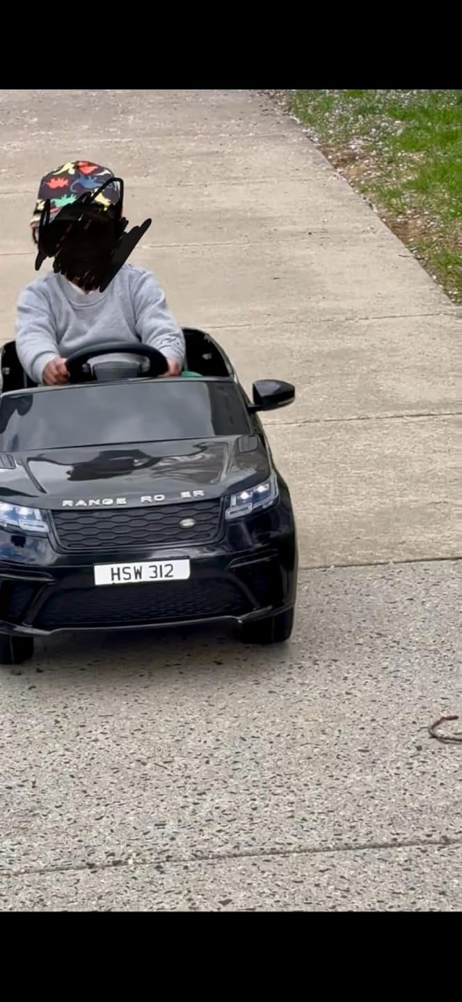 Customer photo review of TOBBI 12V Licensed Land Rover Electric Kids Ride On Car