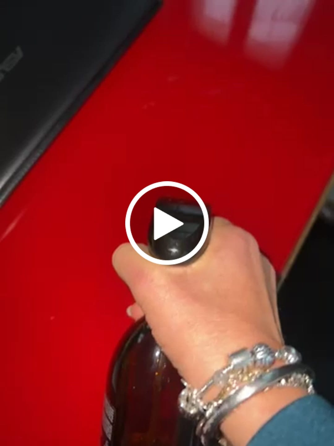 Customer video review of Detergente multisuperficie "Classic" 300ml