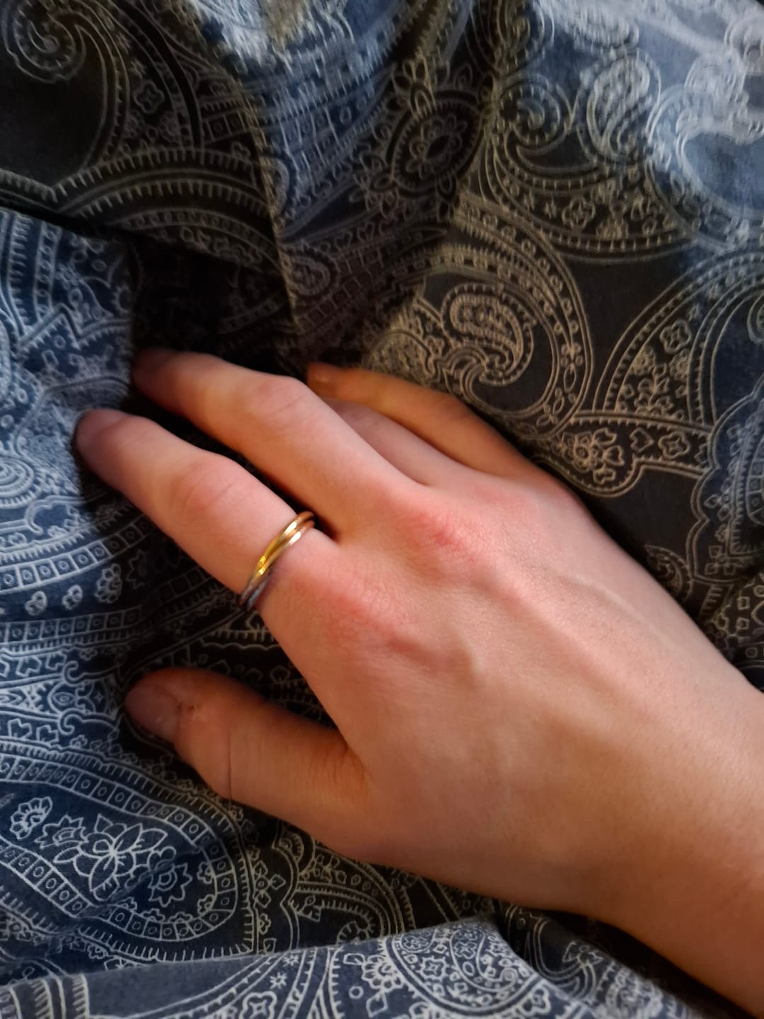 Customer photo review of trio gliding fidget ring