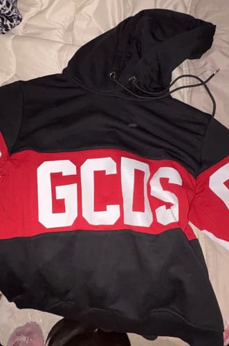 Denise M. review of Felpa con cappuccio con logo a fascia GCDS image 1 out of 1