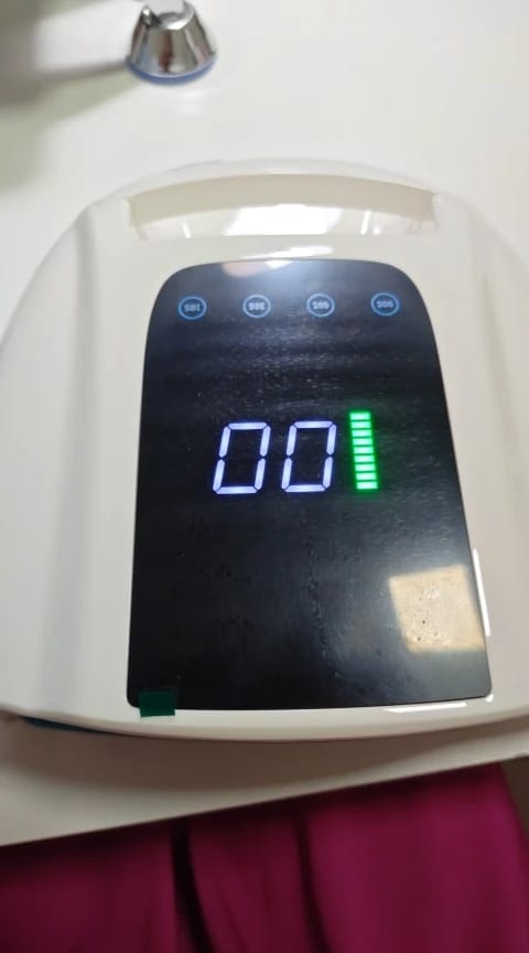 Customer photo review of Nail Lamp For Fast Drying And Portable Gel Cure