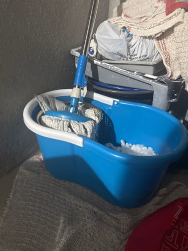 Customer photo review of Mopa Trapeador Con Balde Palo Extensible 360 Centrifugador