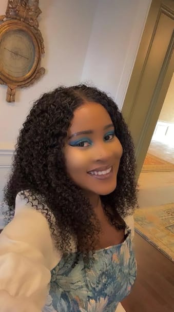 Customer photo review of Wavymy Afro Curly 7x5 HD Lace Closure Wig Pre-bleached Wear & Go Glueless Wigs Dome Cap 180% Density