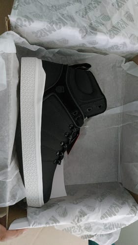 Customer photo review of Tenis Bota King V Women