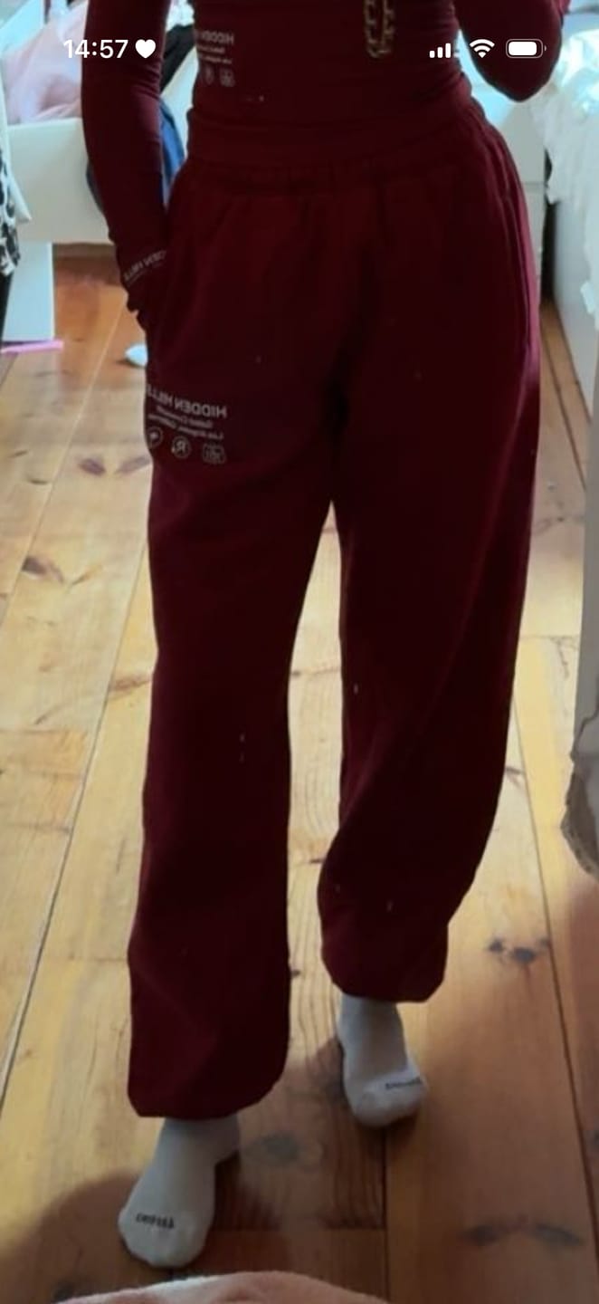 Kundenbewertung mit Foto von LABEL CUFFED SWEATPANTS BURGUNDY
