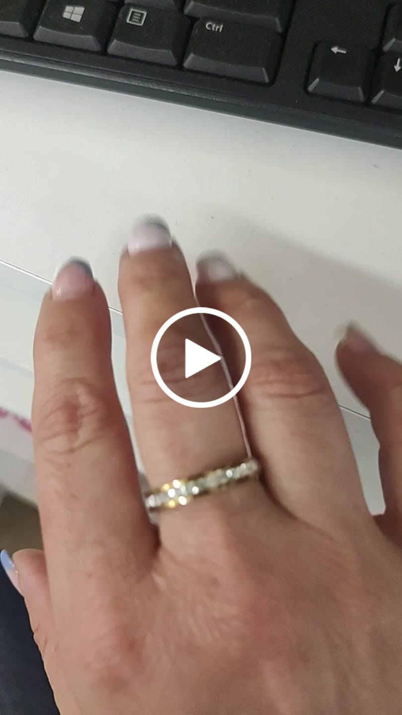 Customer video review of Anel Brilhante Banhado em Ouro 18K