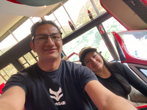 Customer photo review of Tu Historia en Música – Emoción Garantizada