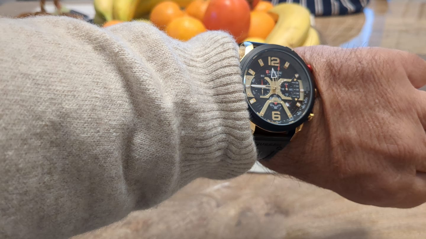 Customer photo review of Curren Galacticos® orologio uomo pelle