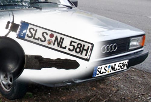 Customer photo review of Kennzeichen Schlüsselanhänger Mini Nummernschild Metall