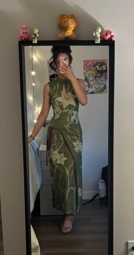 Customer photo review of Shi Weiba 湿尾巴 Wet Tail New Chinese Style Double Sided Lily Flower Wrap Skirt