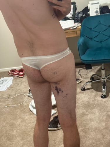 Customer photo review of 4 Pack ALLMIX Men's Sexy Seamless T-back Thongs