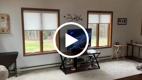 Customer video review of SmartWings Motorized Light Filtering Roller Shades 70% Blackout Essential
