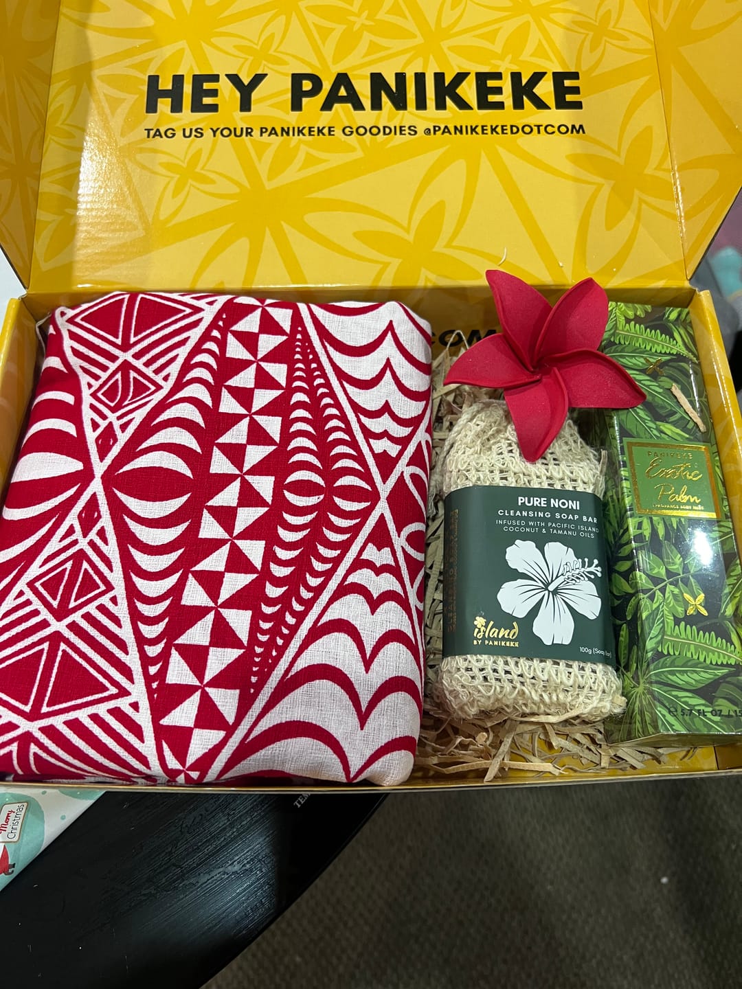 Customer photo review of PANIKEKE GIFT BOX LUA