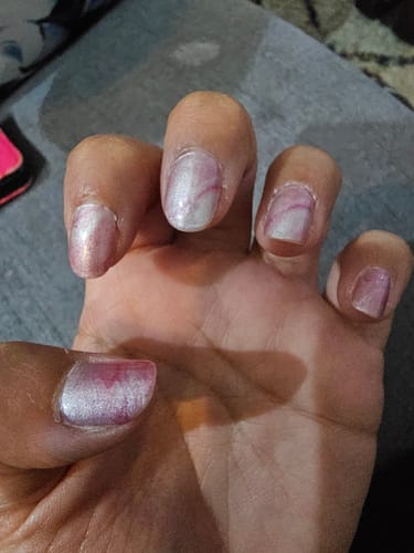 Customer photo review of Marble Kiss | Stickers de Esmalte