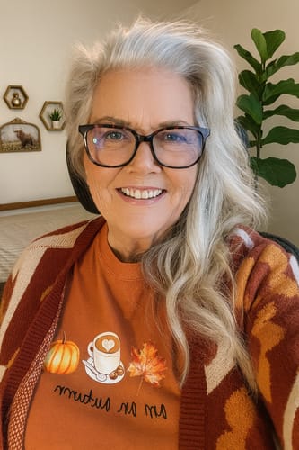 Customer photo review of i am an autumn T-shirt