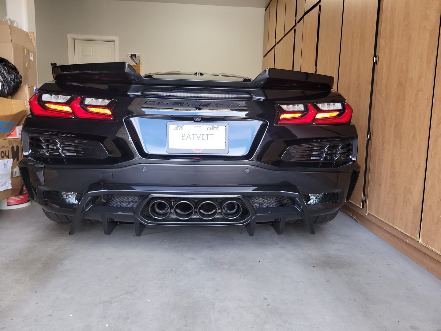Customer photo review of 2023-Up Corvette C8 Z06 Rear Bumper Finned Diffuser