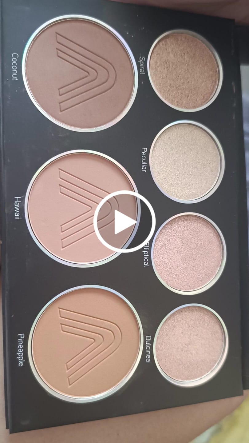 Customer video review of PALETA DE CONTORNOS E ILUMINADOR GLAMBLACK