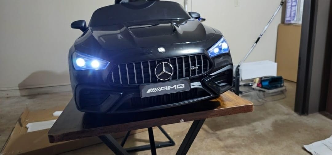 Customer photo review of TOBBI 6V Licensed Mercedes-Benz AMG CLE53 Electric Kids Ride-On Car