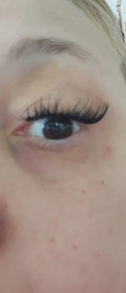 Customer photo review of MagLuxe™ Magnetic Lashes