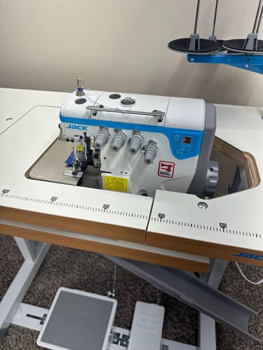 Customer photo review of JACK E4S-4-M03/333 4 Thread Overlock Industrial Sewing Machine Assembled with Fully Submerged Table Setup Included