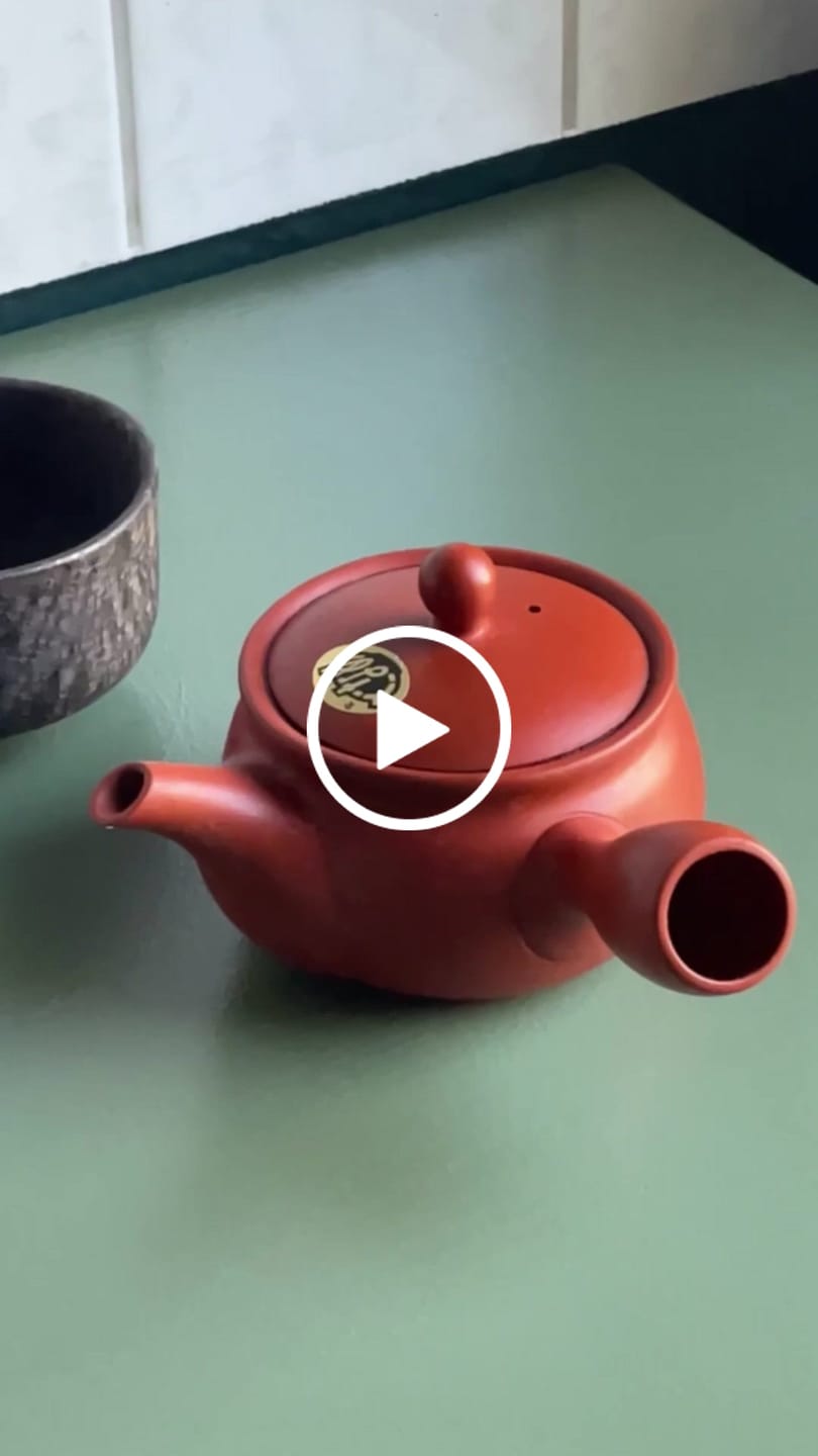 Customer video review of Brown Chawan