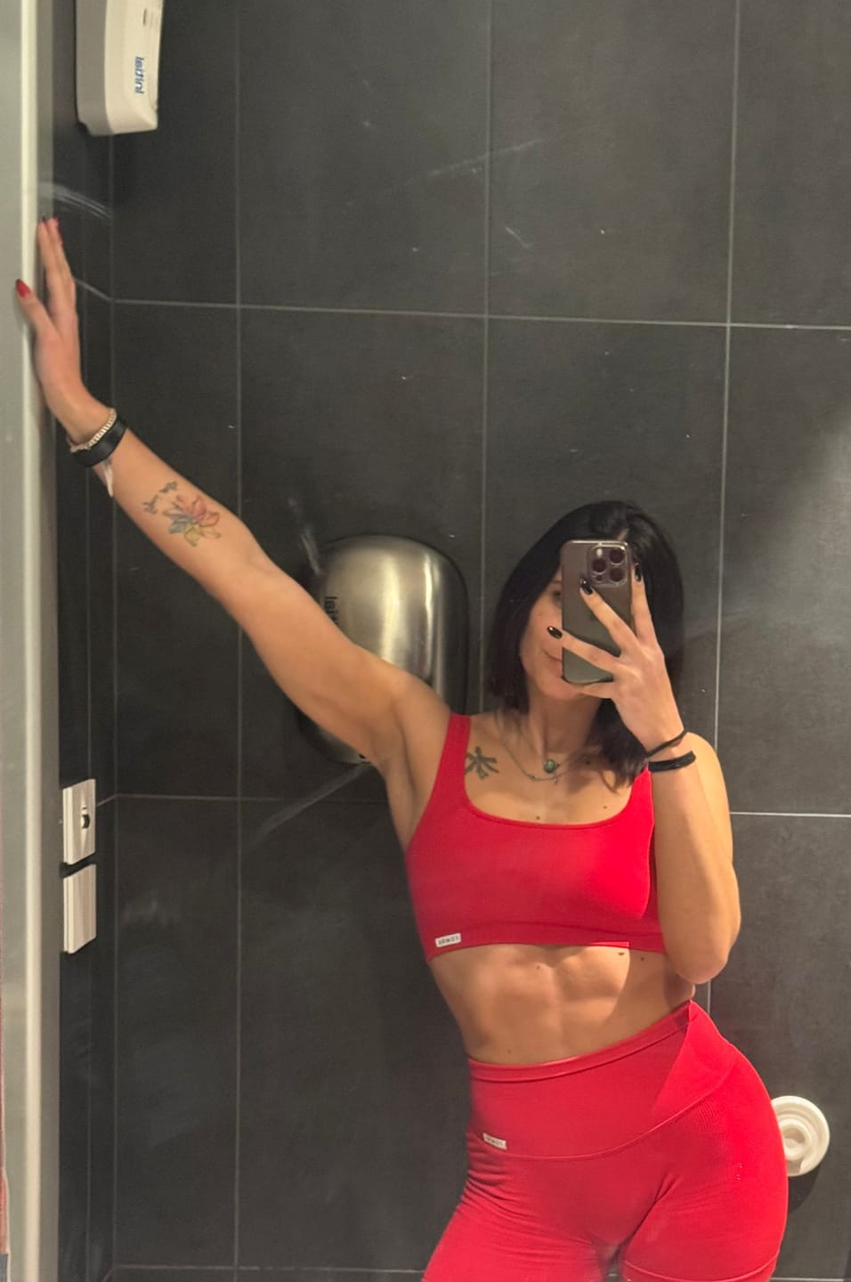 Customer photo review of Shorts CALIPSO Rosso Lampone Costine