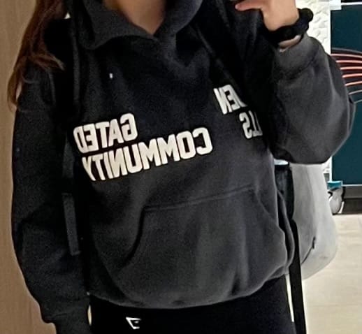 Customer photo review of GATED COMMUNITY HOODIE DARK GREY