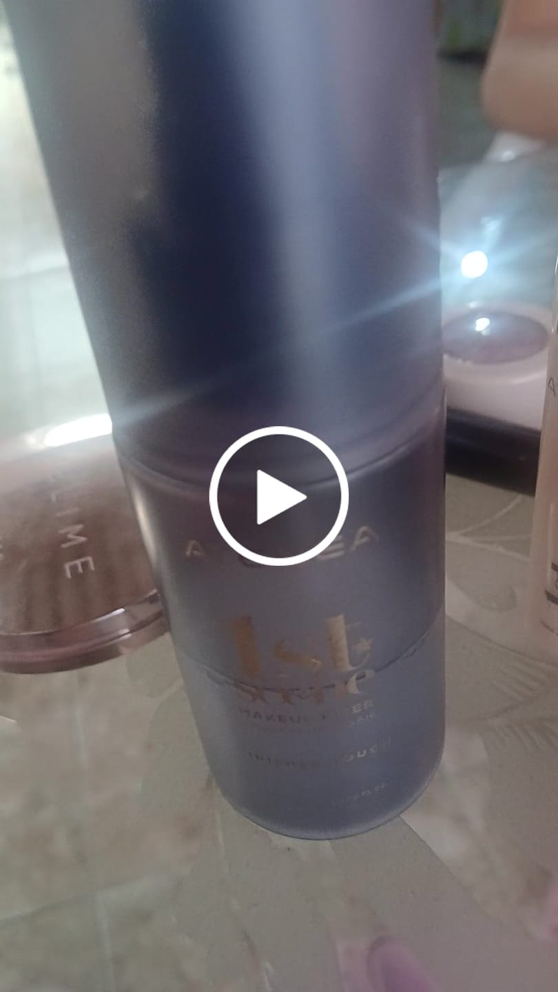 Customer video review of FIJADOR DE MAQUILLAJE 1ST SCENE