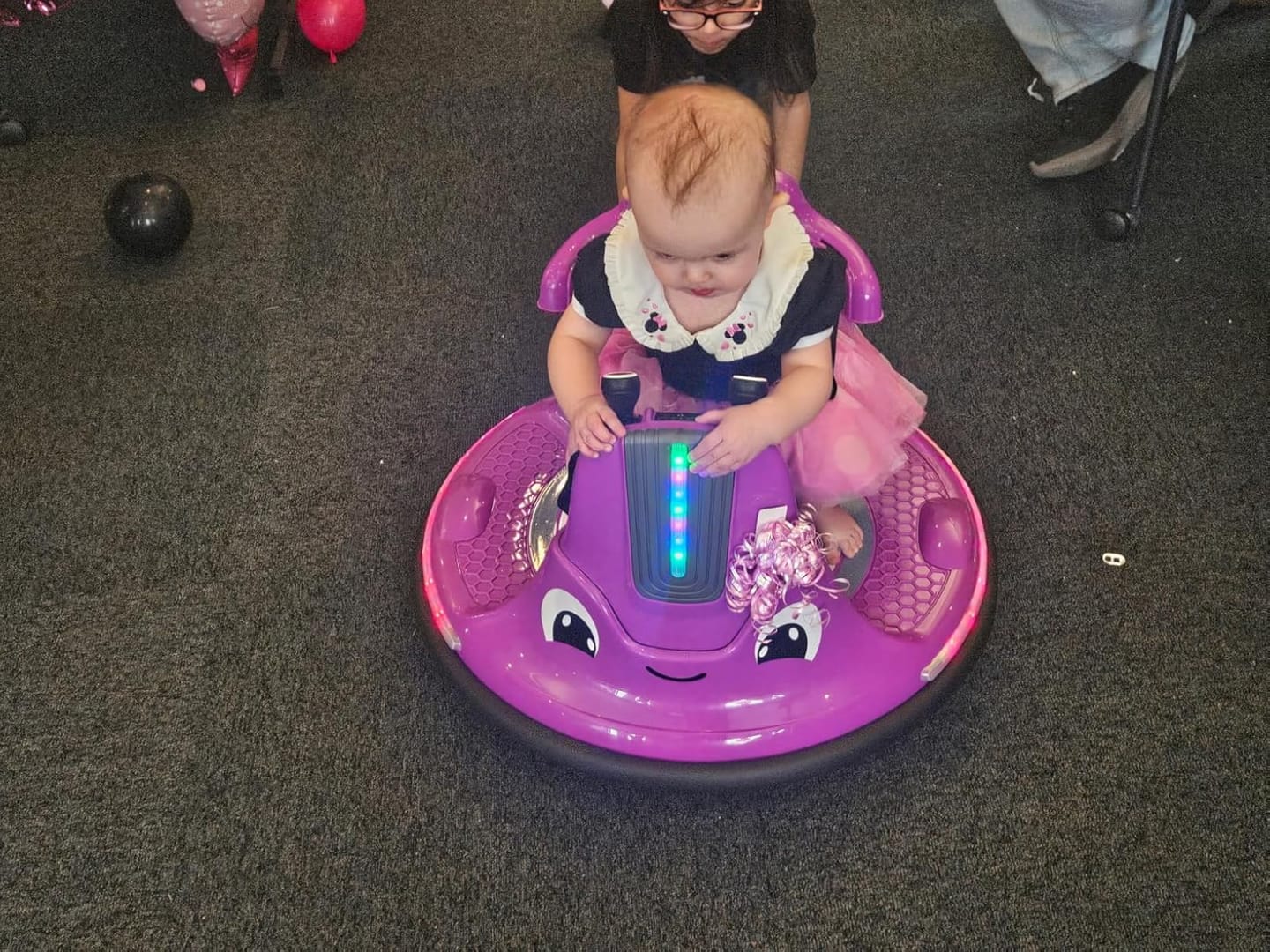 Customer photo review of TOBBI 12V Electric Kids Ride-on Bumper Car
