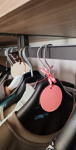 Customer photo review of 3 Profumatori "Dolcezza" per ambienti, armadi, cassetti e auto. I ciondoli di Amadēa