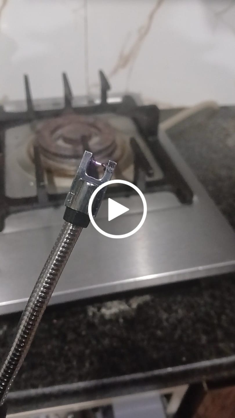 Customer video review of Flexible Rechargeable Electric Lighter - Lot Imported