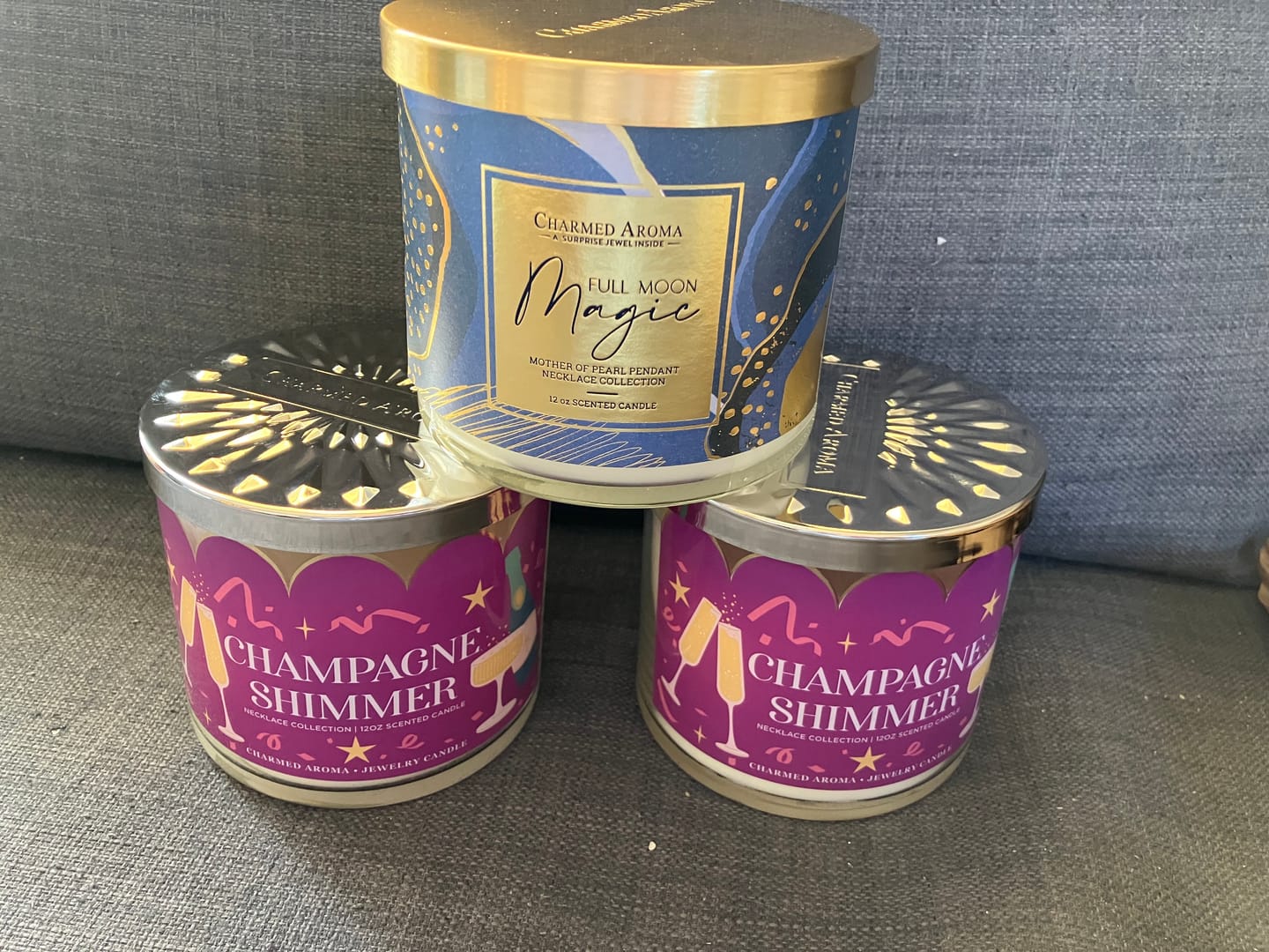 Customer photo review of Surprise Jewelry Candle