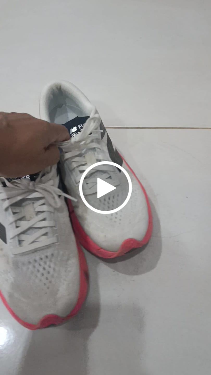 Customer video review of New Balance FuelCell SuperComp Trainer v3 Hombre Urgent Red Sea Salt