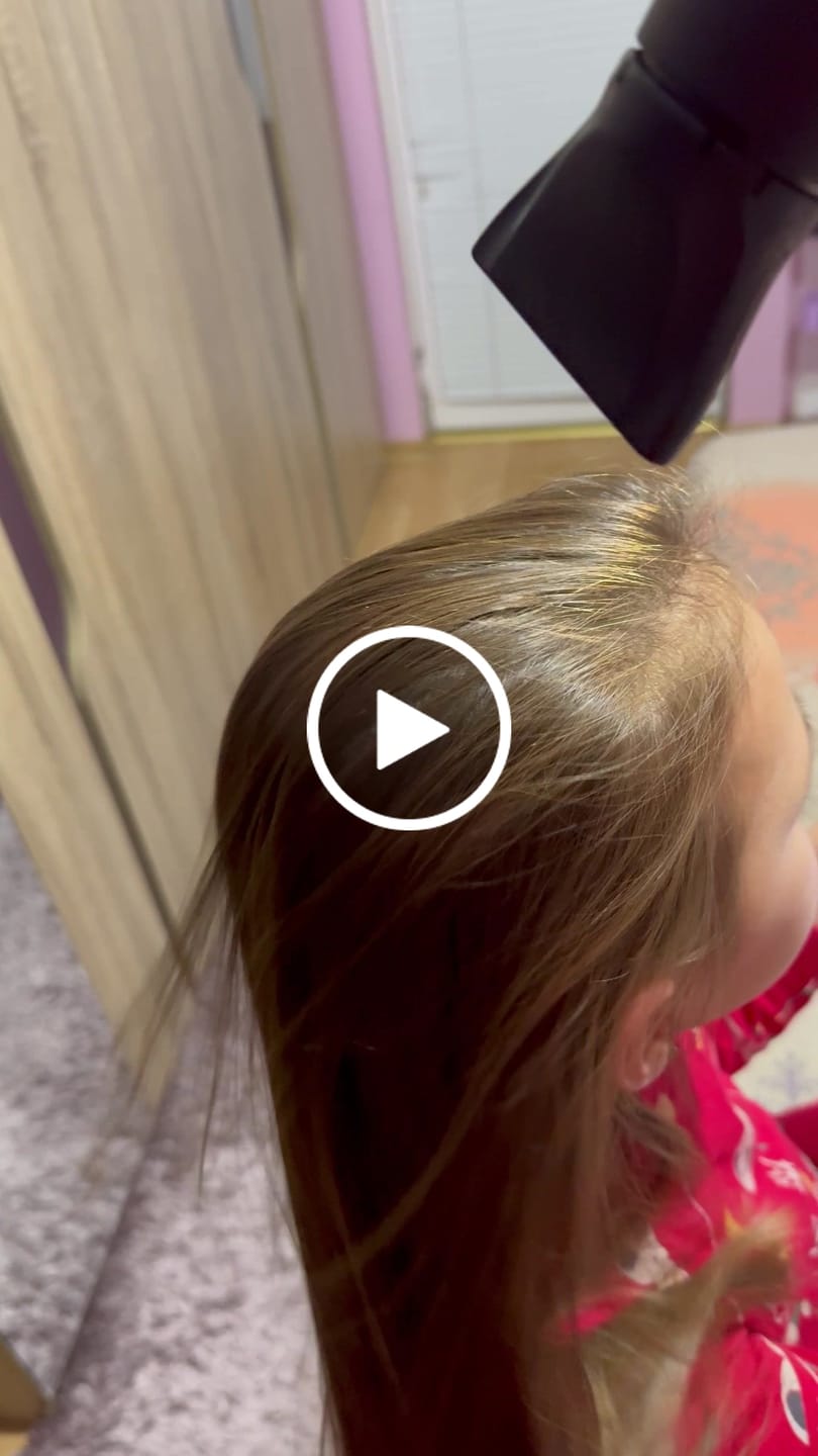 Customer video review of Четка за коса "Споделено сърце" Doori Cosmetics