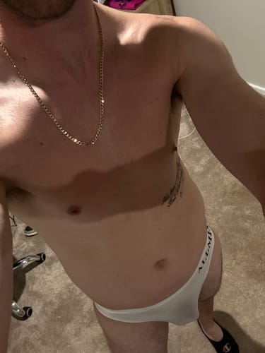 Customer photo review of 4 Pack ALLMIX Men's Sexy Seamless T-back Thongs
