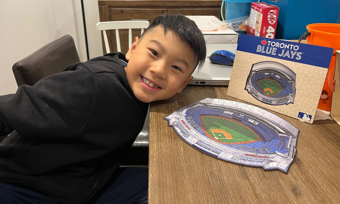 Customer photo review of Toronto Blue Jays™ Rogers Centre Stadium - Wooden Puzzle