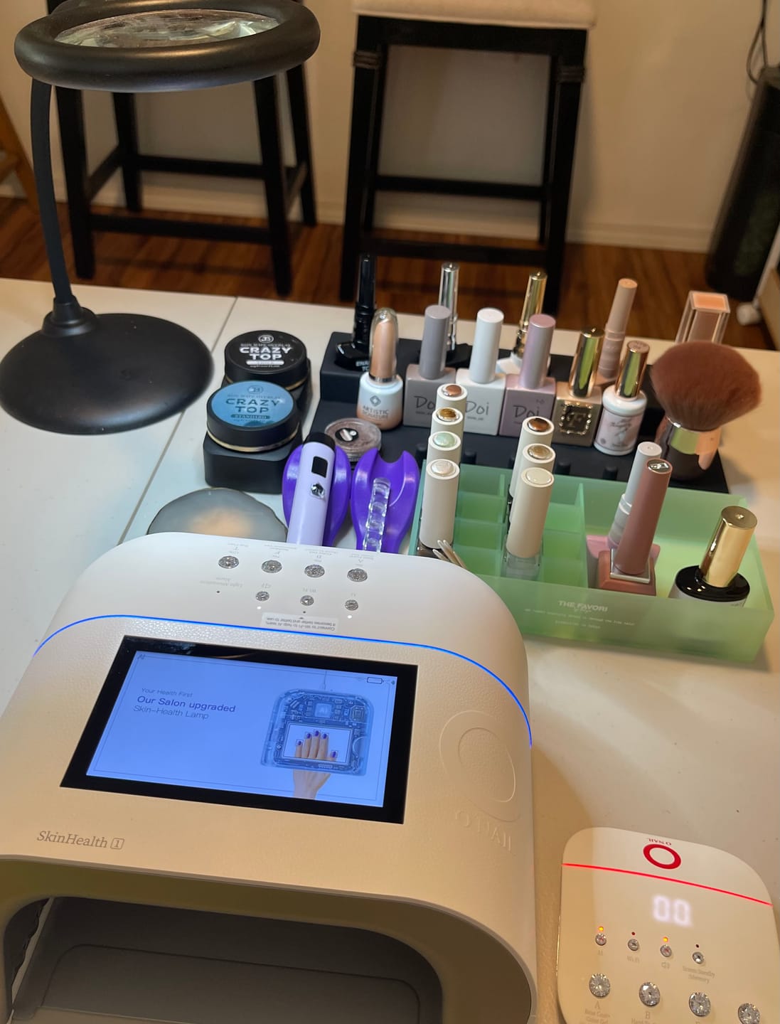 Customer photo review of Skin Health No.1 AI Nail Lamp