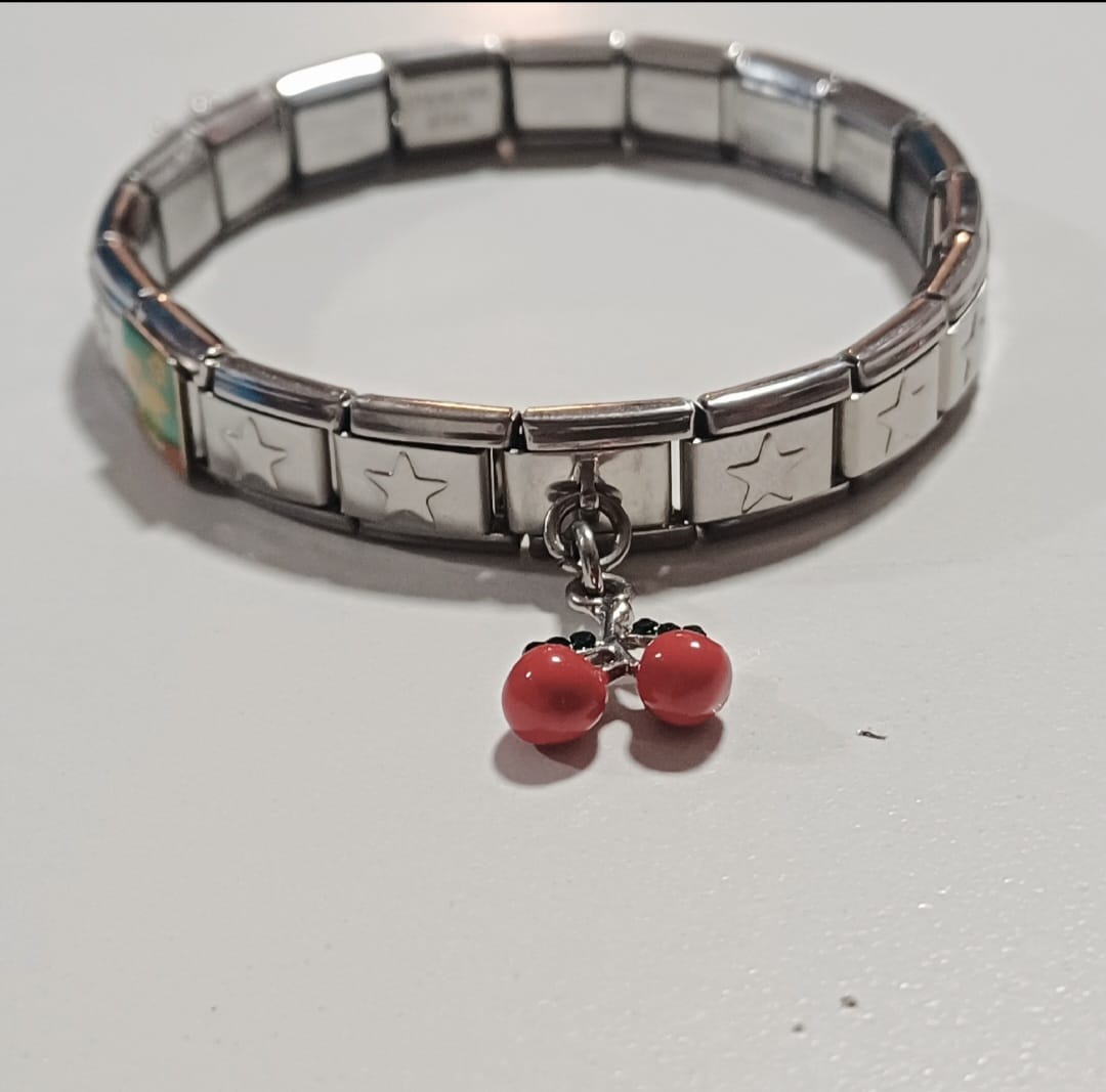 Customer photo review of Charm Letra K