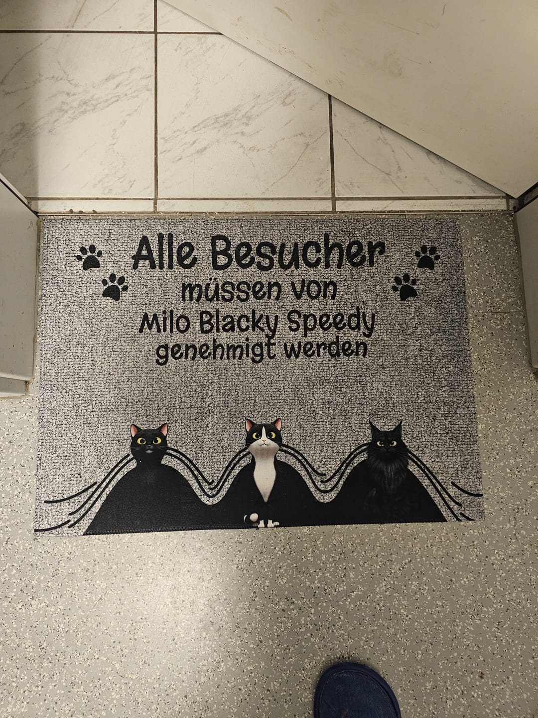 Customer photo review of Besuch genehmigt - Individuelle Fußmatte
