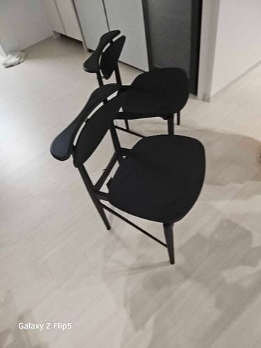 THE READING CHAIR - VENEER SEAT 설치 사례 (Oak Black Painted)
