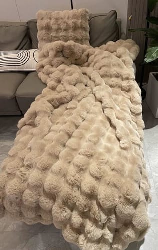 Customer photo review of CloudBubble Kuscheldecke