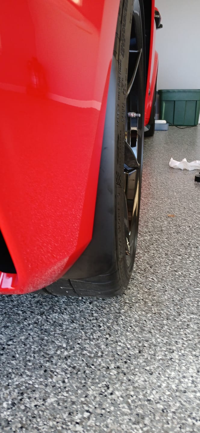 Customer photo review of Chevrolet Corvette C8 Z06 / E-Ray XL Extended Rear Splash Guard
