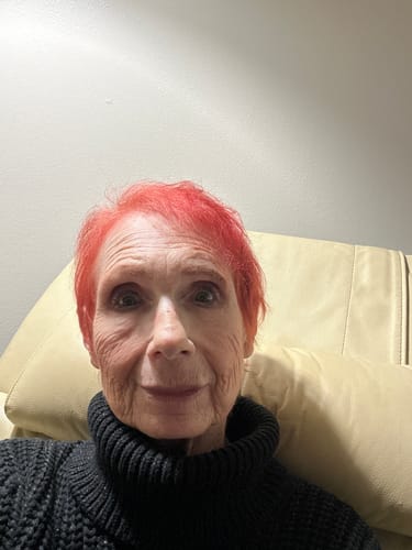 Customer photo review of The Ultimate Dyed Gray Hair Guide | Free gift