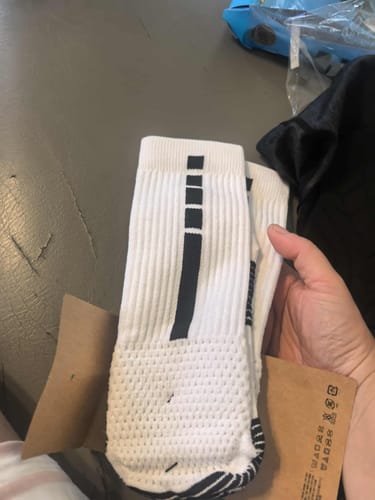Customer photo review of Nike Elite 2.0 Cushioned Crew Socks (1 Pair)