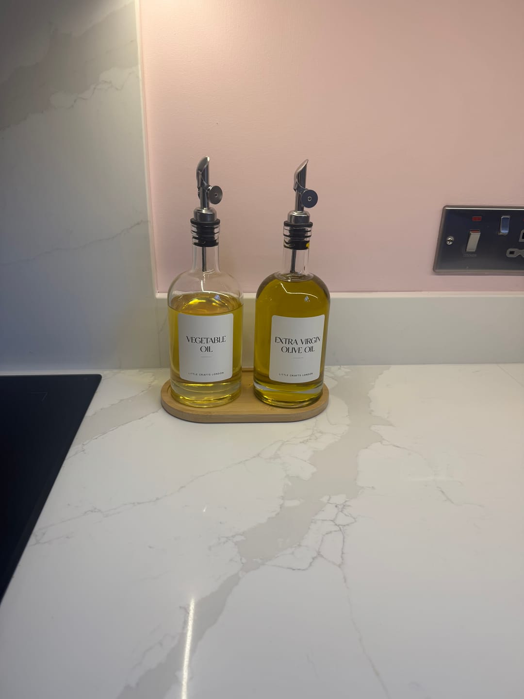Customer photo review of Set of 2 Round Glass Oil Bottle 500 ML & Oval Tray