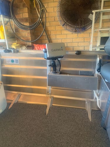 Customer photo review of RAM® Double Ball Mount with Garmin Fishfinder #8-32 Hardware (RAM-101-G4)