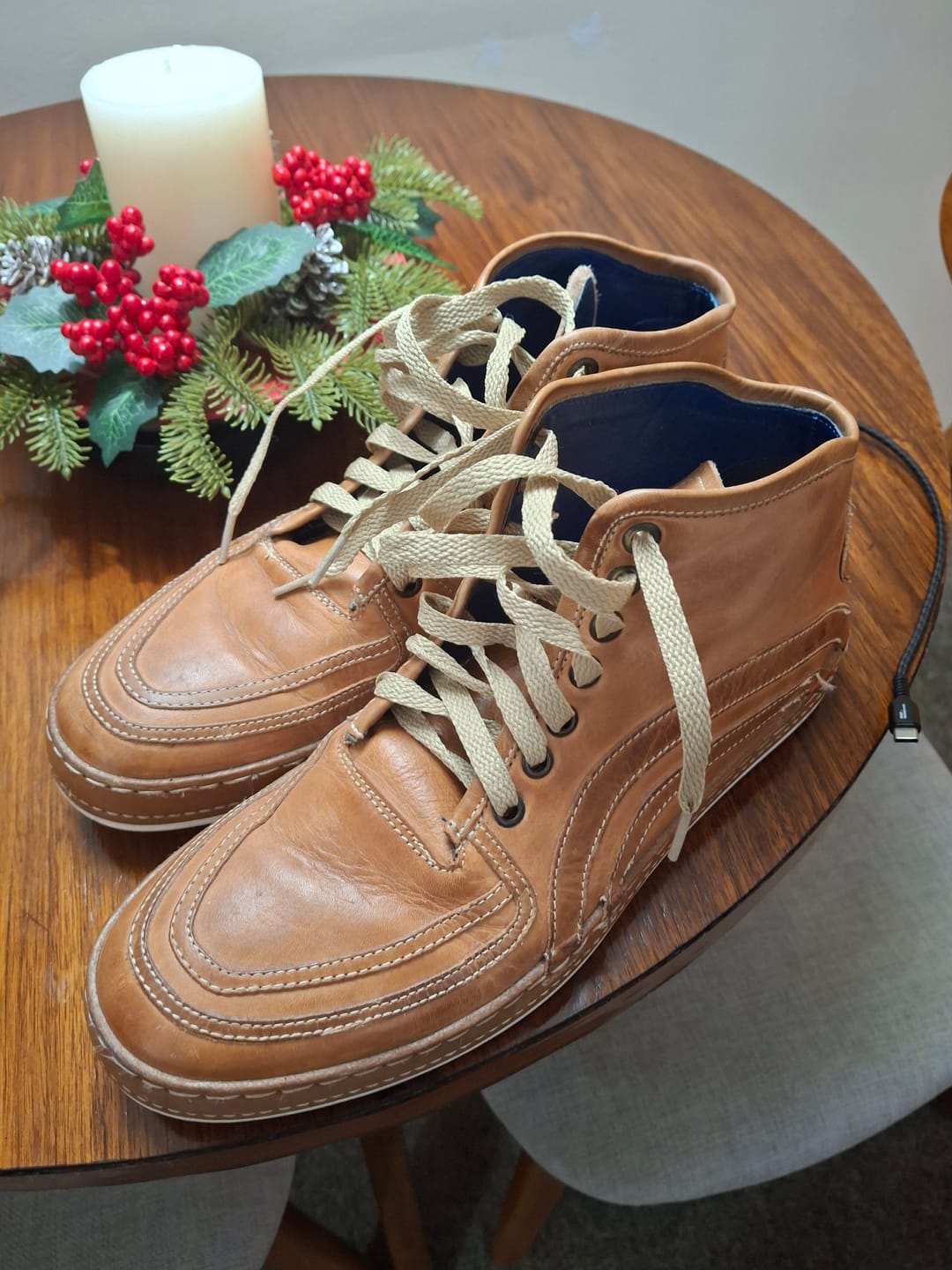 Customer photo review of Flat 100% Cotton Shoe Laces