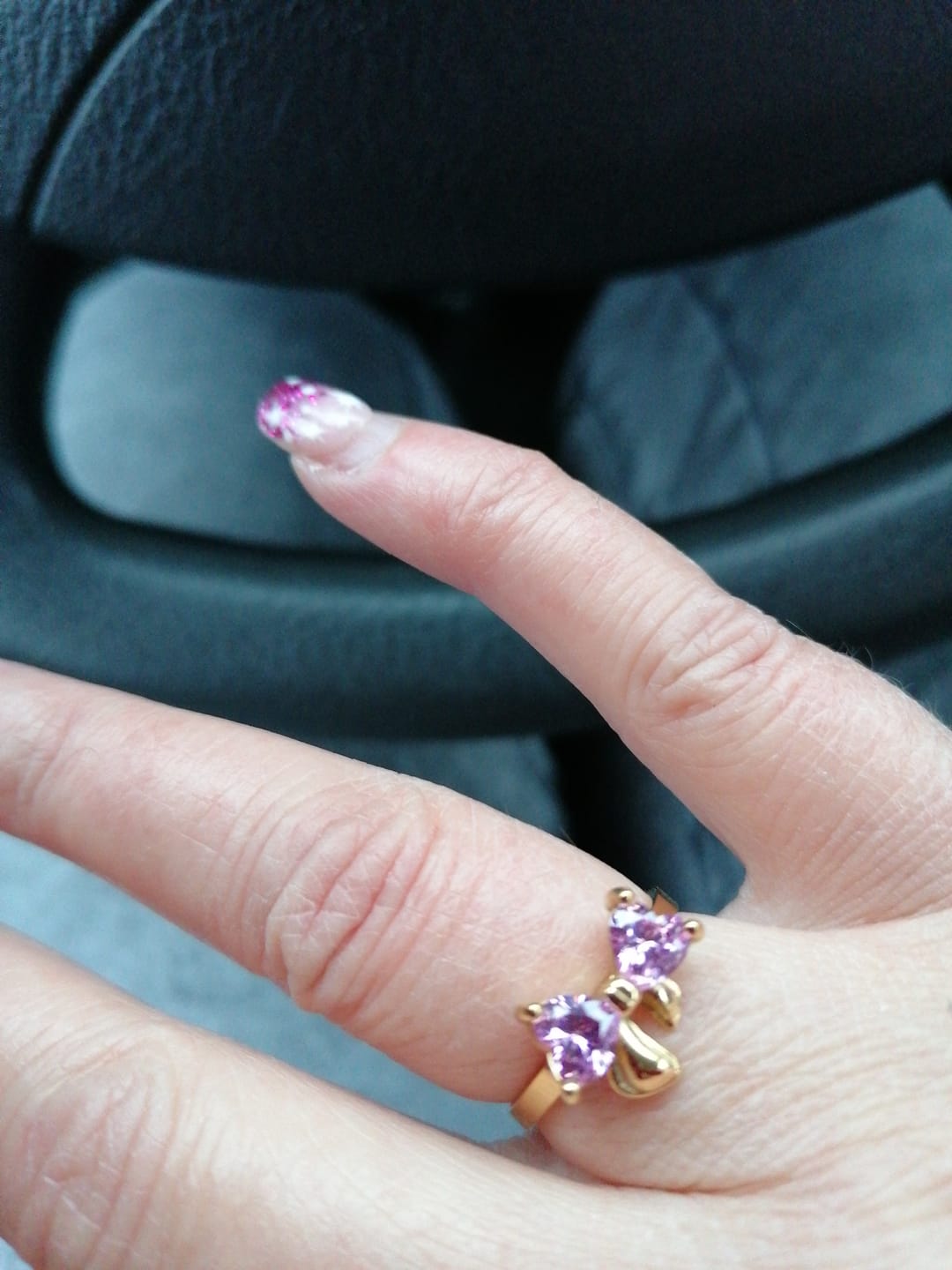 Customer photo review of Sweet Bow Ring | 18K vergoldet