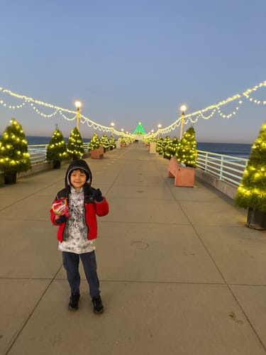 Customer photo review of (YOUTH) UPF Sun Shirt with Mask (YOUTH)