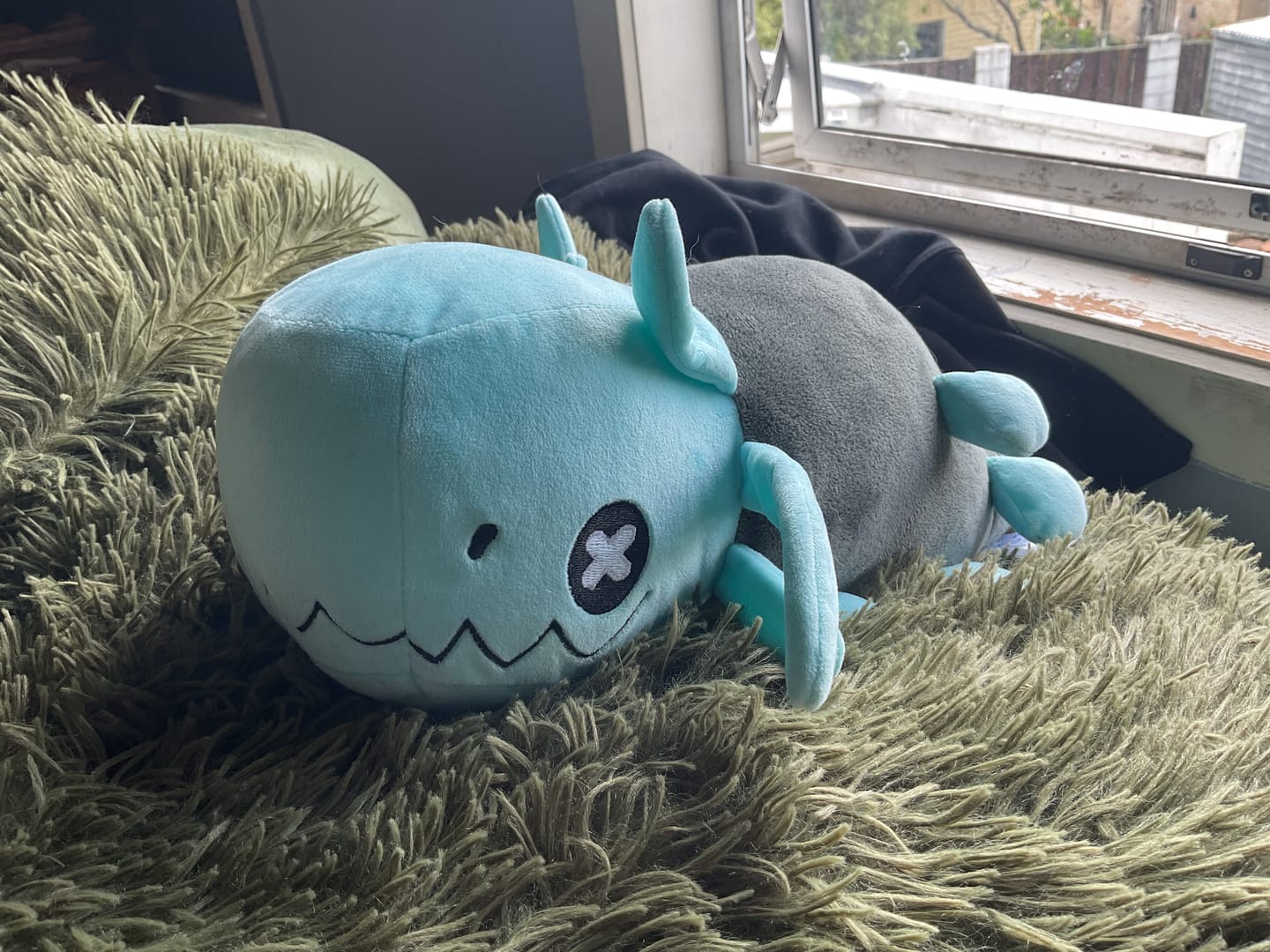 Customer photo review of Rain World - Glowing Blue Lizard Plush